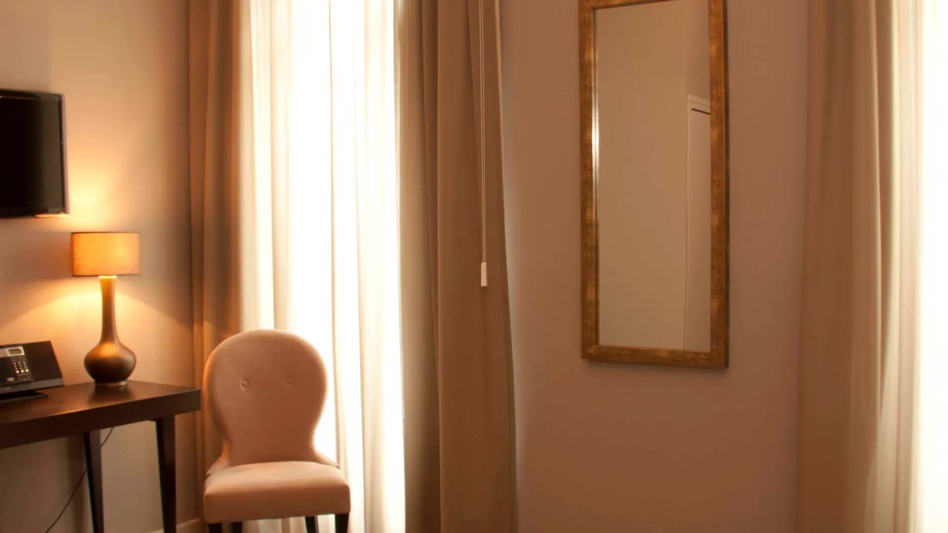 Sonder Le Frochot Hotel Paris