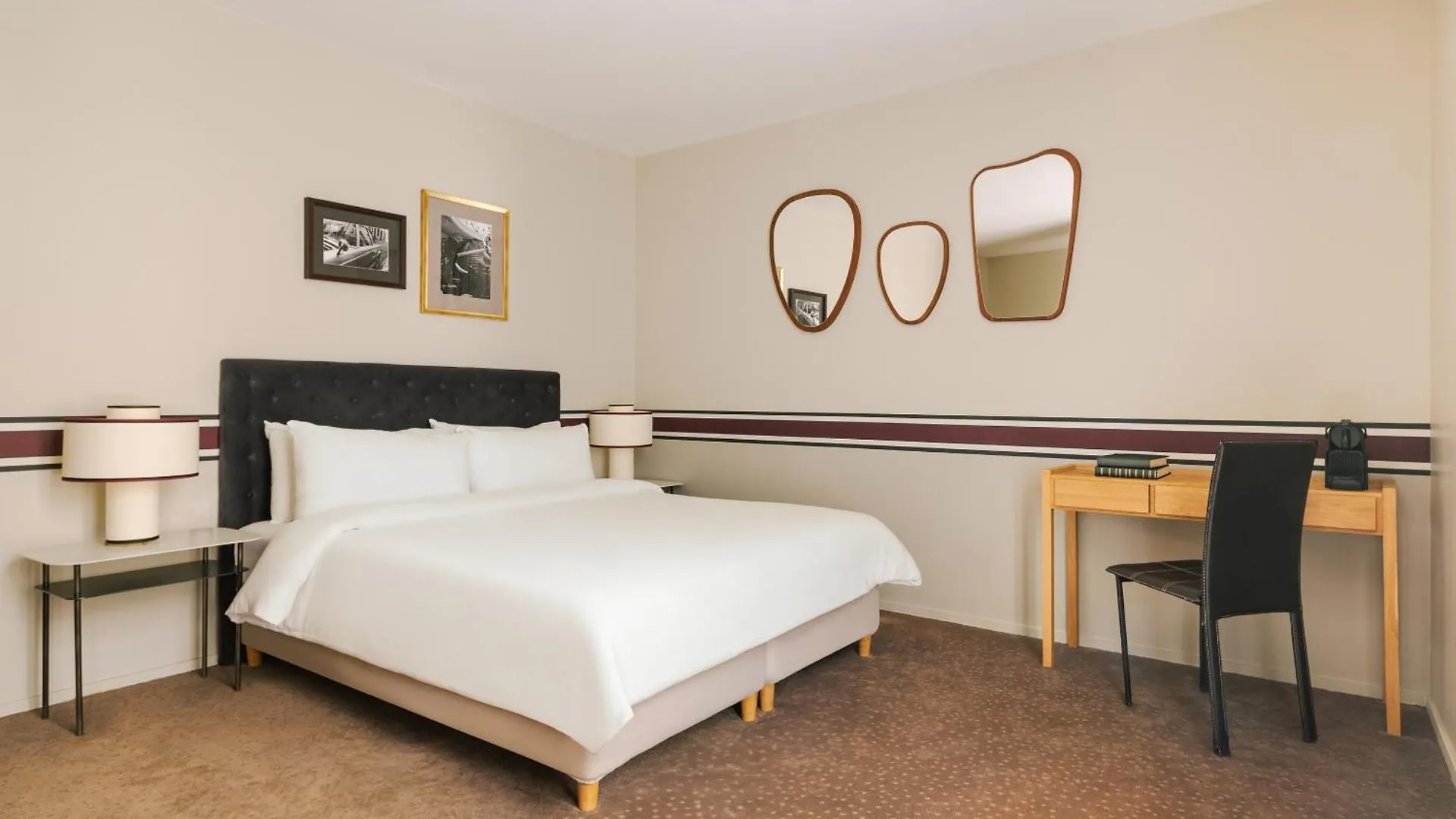 Sonder Le Frochot Hotel Paris 3*,  France