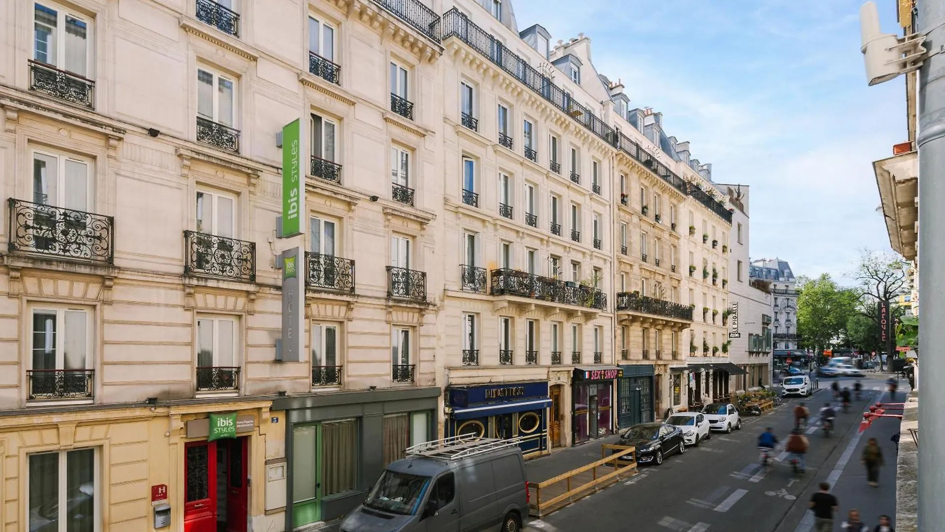 ***  Sonder Le Frochot Hotel Paris France