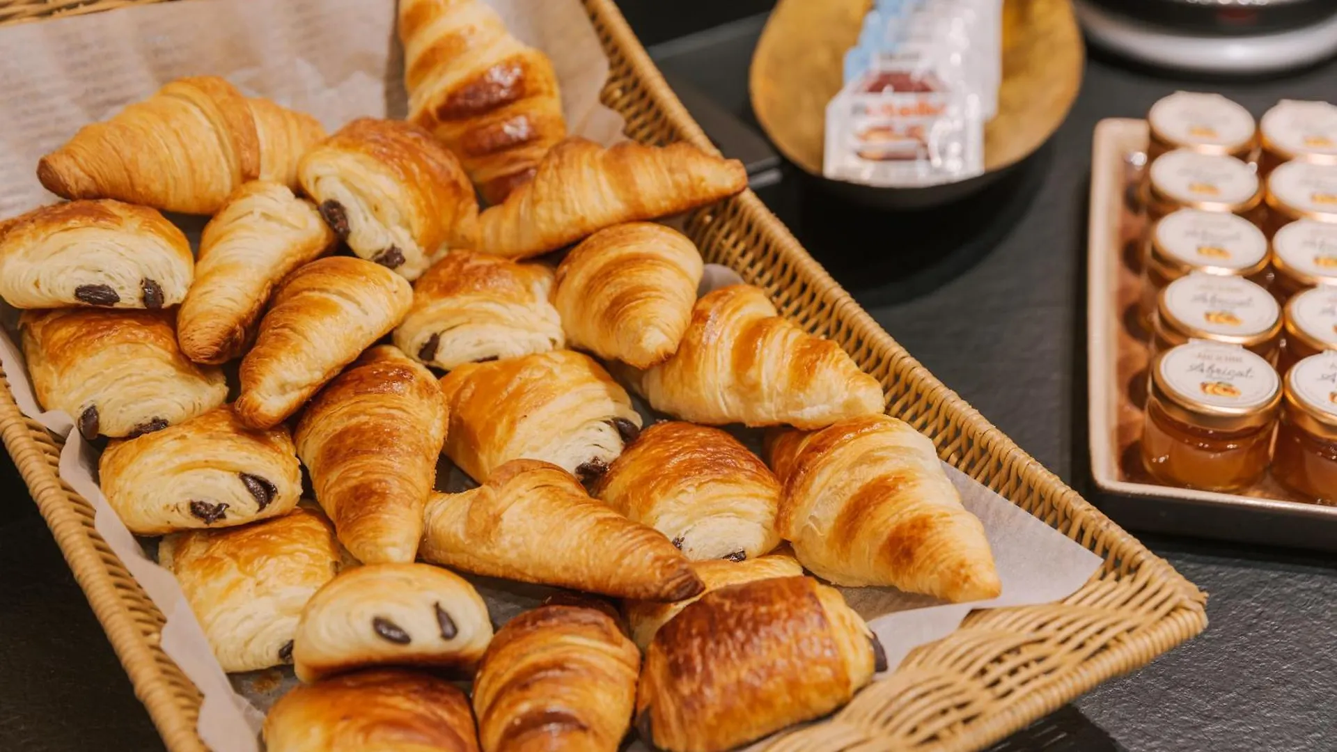Sonder Le Frochot Hotel Paris