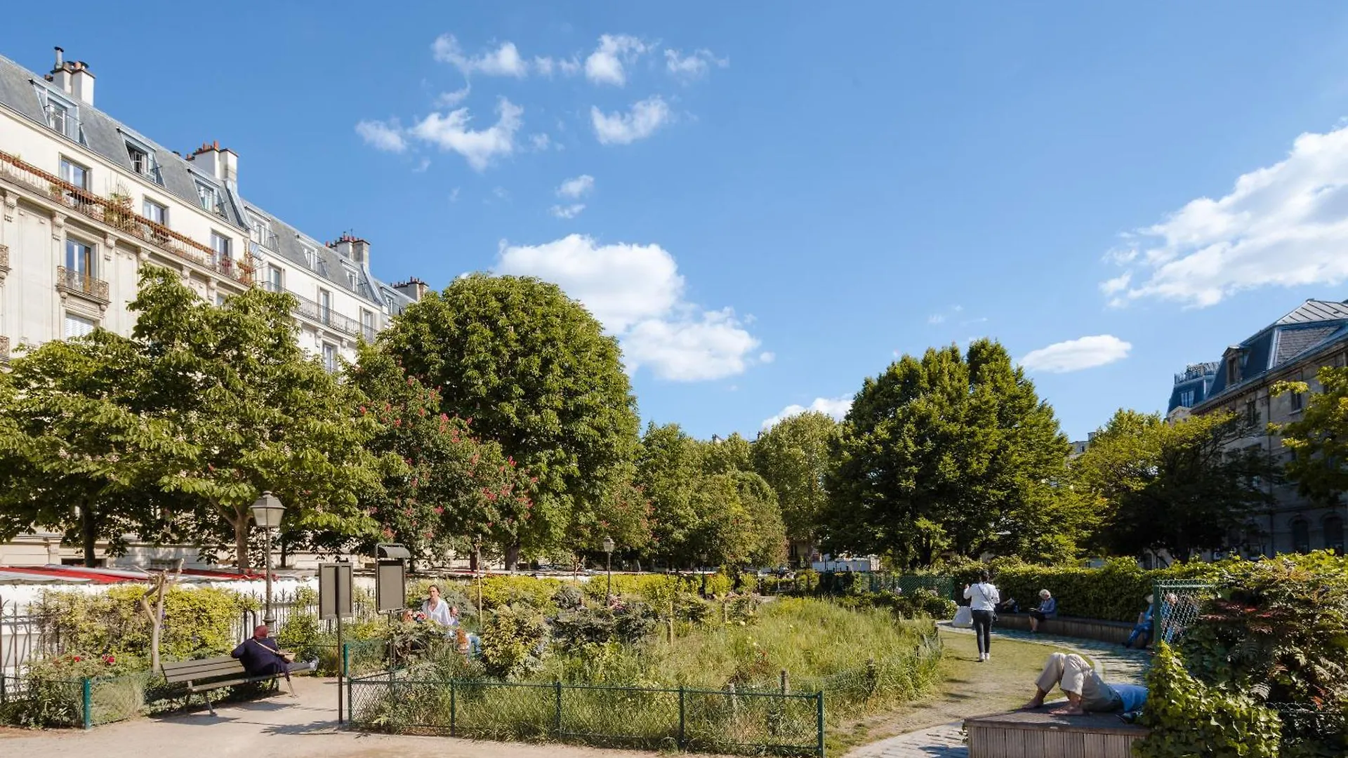 Sonder Le Frochot Hotel Paris