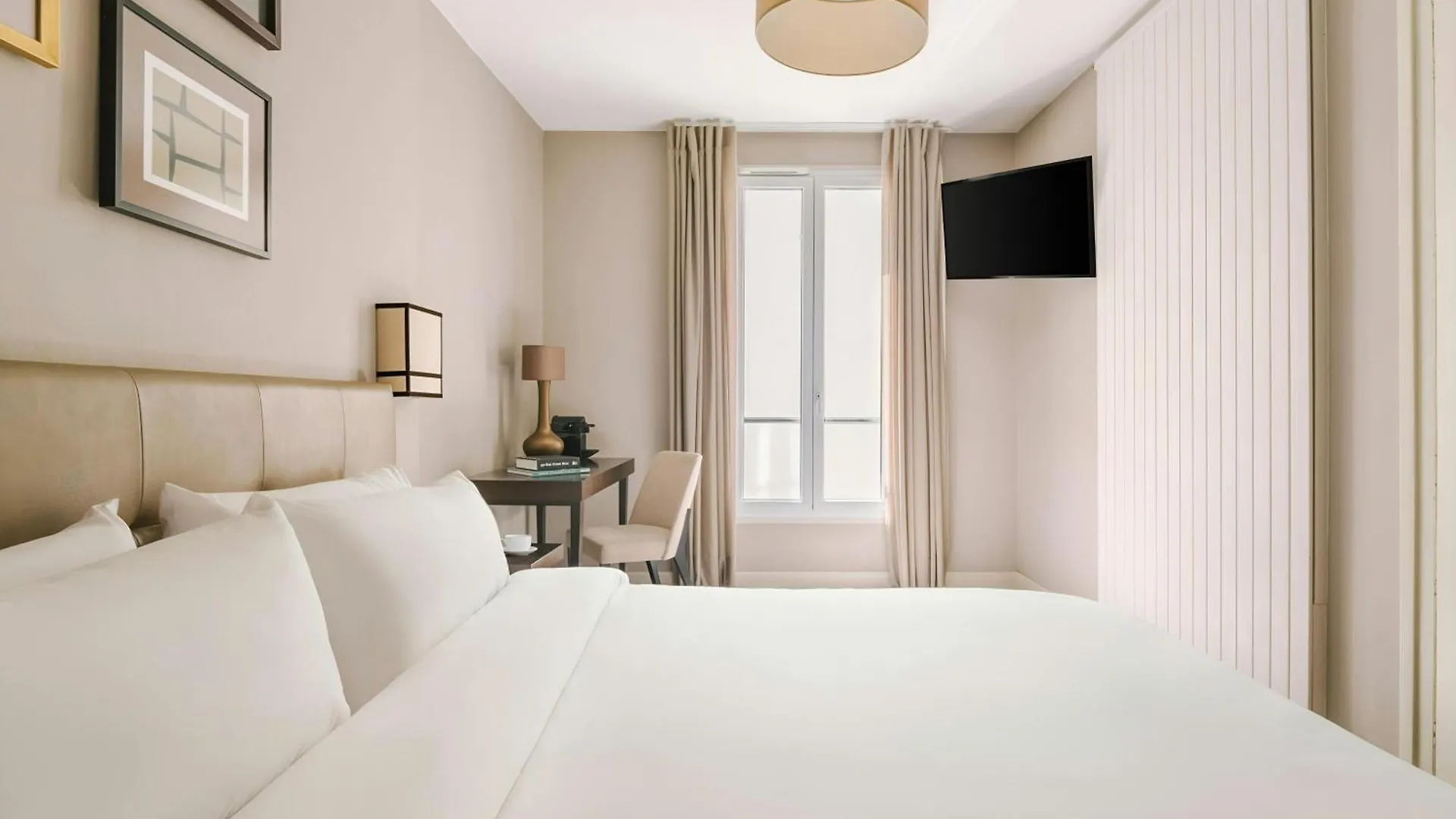 Le Frochot Hotel Pigalle, Sonder By Marriott Bonvoy Paris 3*,