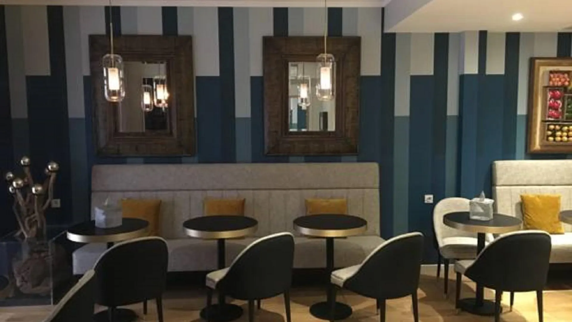 Sonder Le Frochot Hotel Paris France