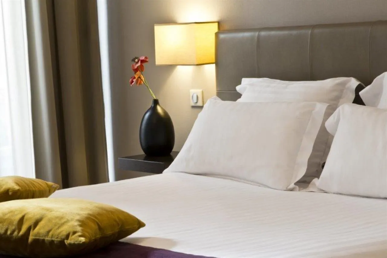 Sonder Le Frochot Hotel Paris 3*,  France